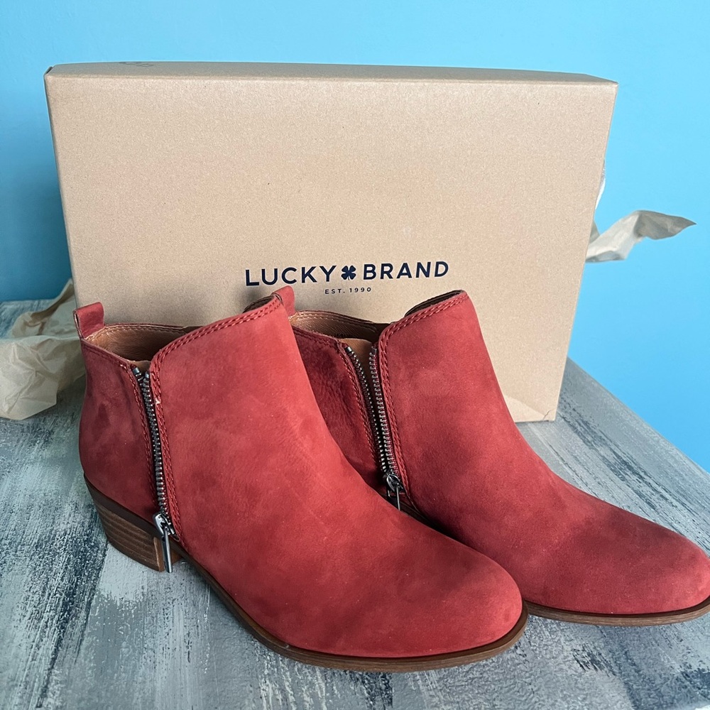 NEW IN BOX Lucky Brand Women's Burgundy Basel Bootie Ankle Booties, Size 7.5M - Picture 6 of 16